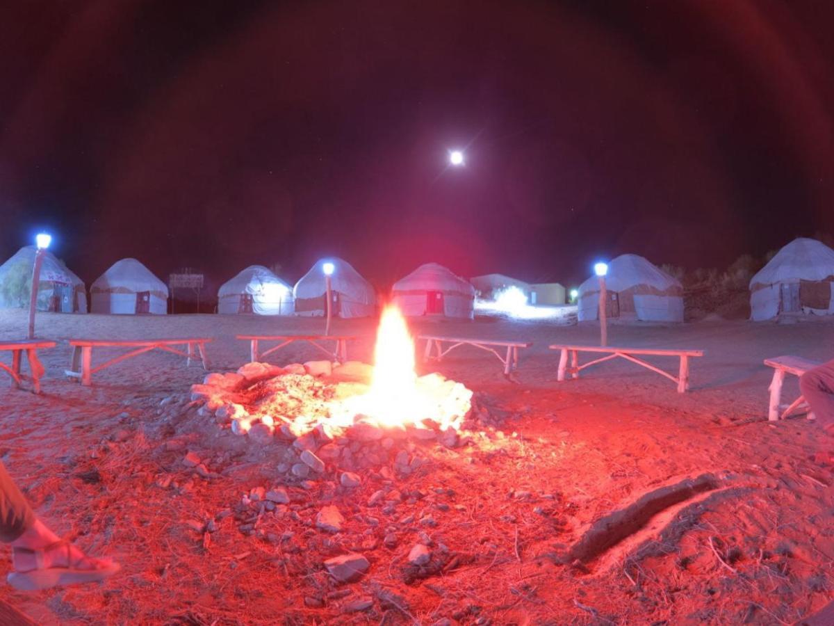 Kyzylkum Nights Camp & Family Yurt Hotel Nurota Luaran gambar