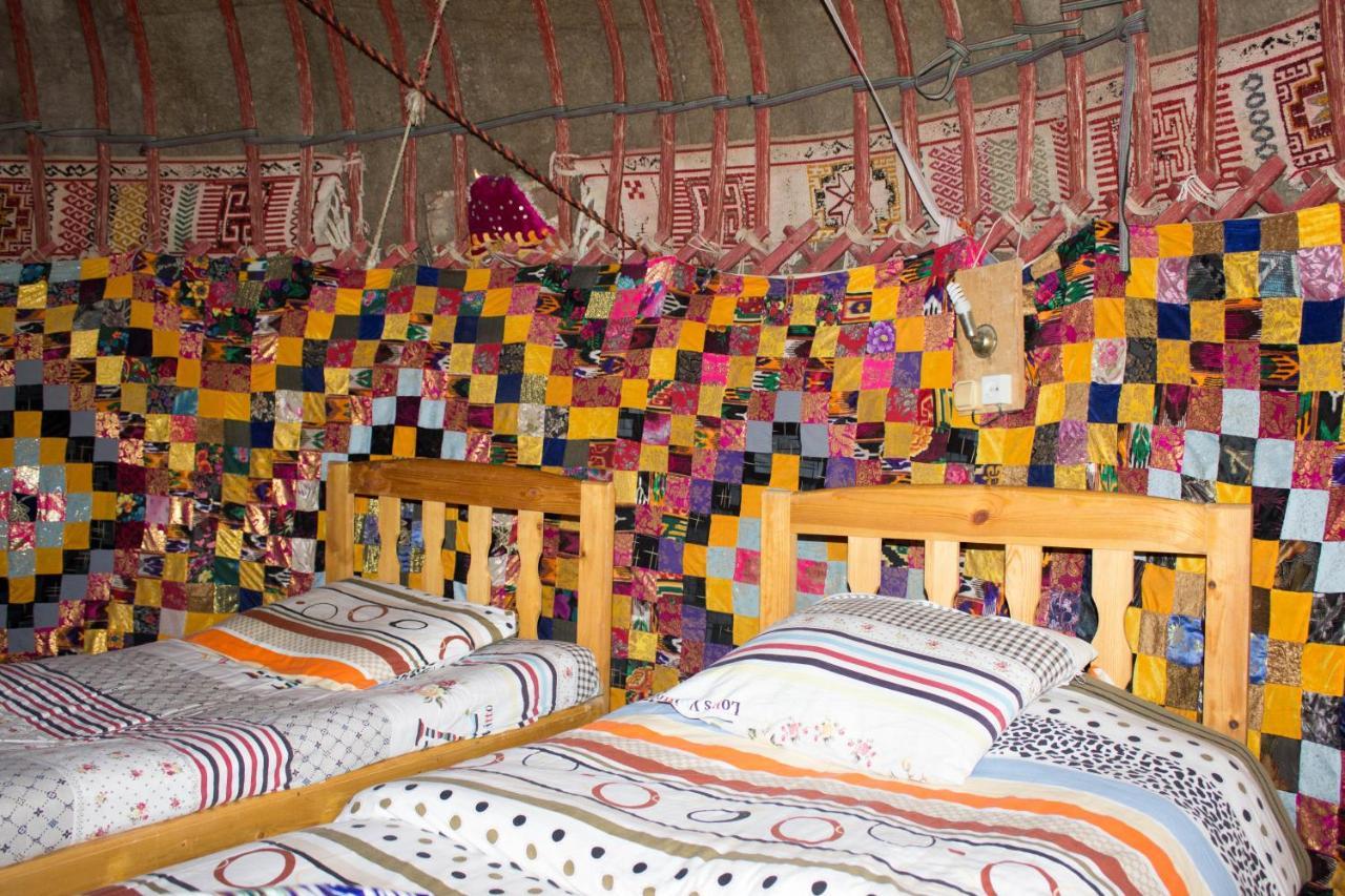 Kyzylkum Nights Camp & Family Yurt Hotel Nurota Luaran gambar
