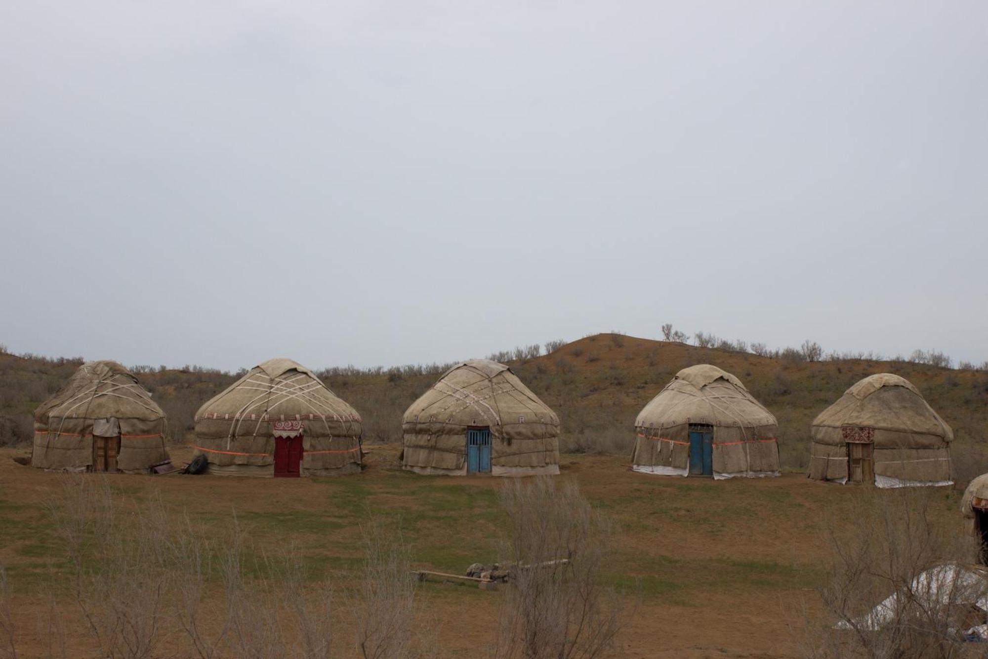 Kyzylkum Nights Camp & Family Yurt Hotel Nurota Luaran gambar