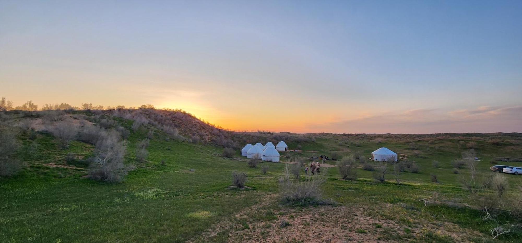 Kyzylkum Nights Camp & Family Yurt Hotel Nurota Luaran gambar