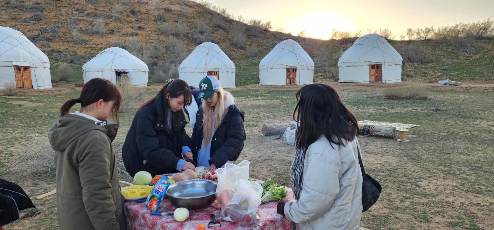 Kyzylkum Nights Camp & Family Yurt Hotel Nurota Luaran gambar