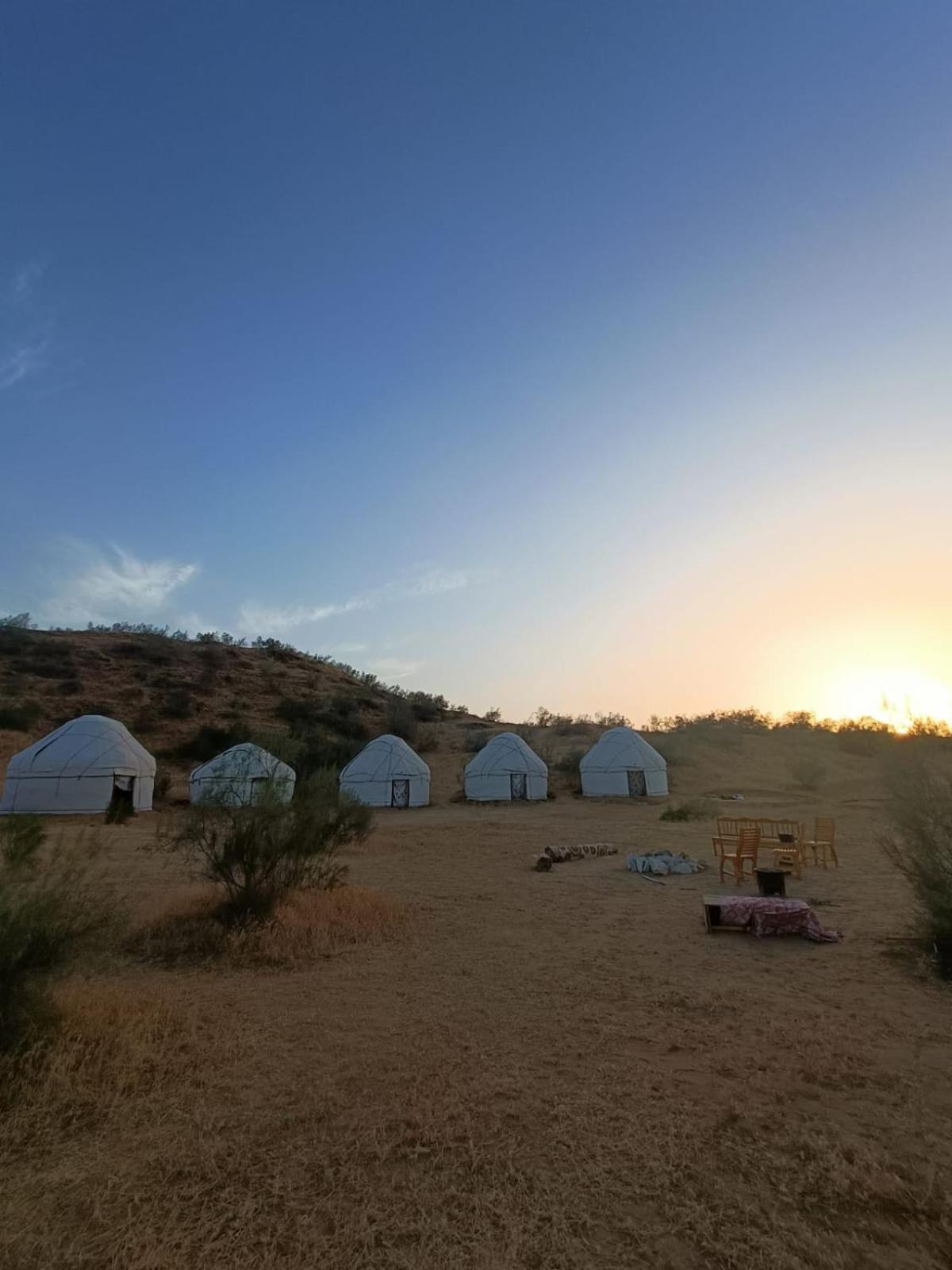 Kyzylkum Nights Camp & Family Yurt Hotel Nurota Luaran gambar
